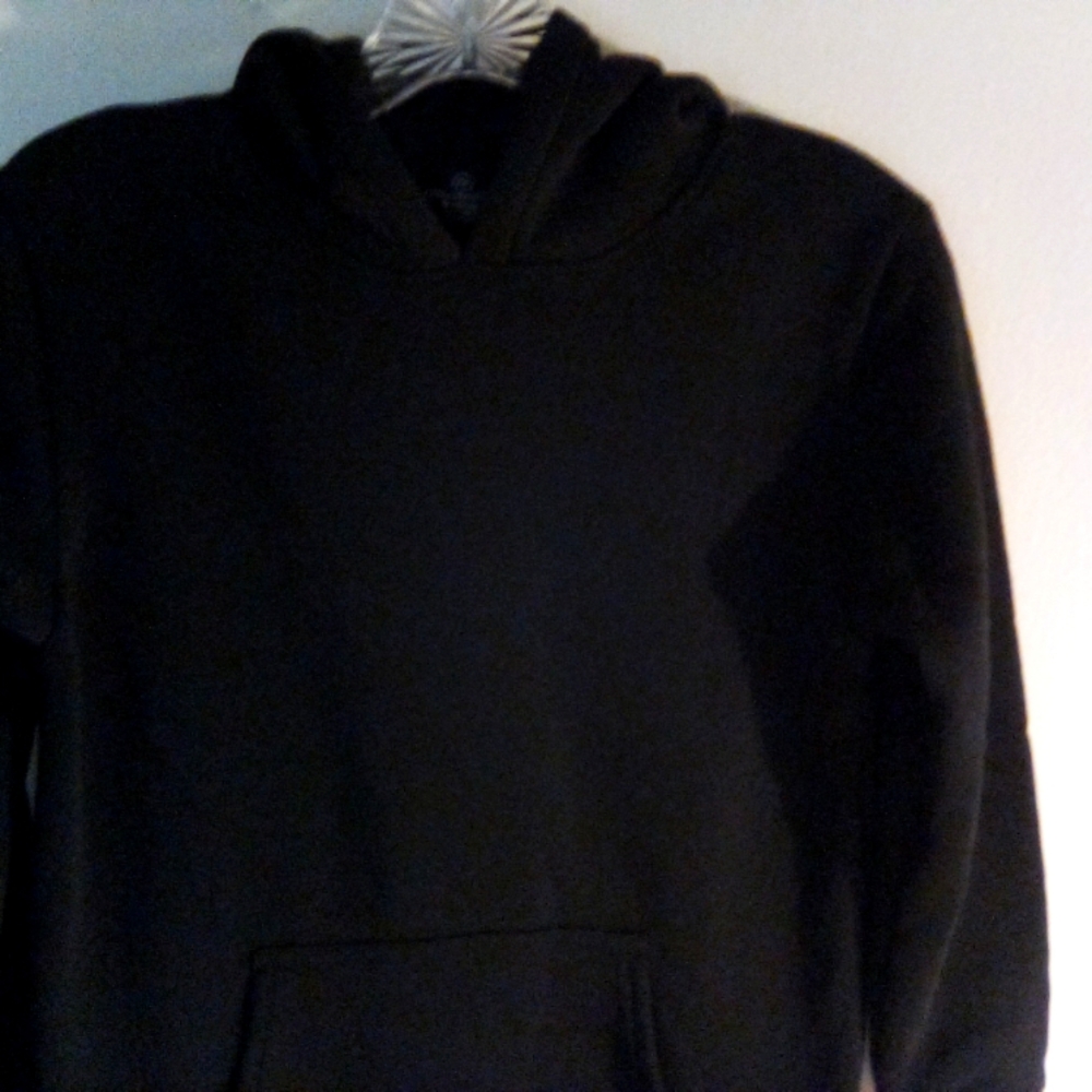 Boys hoodie with pockets medium